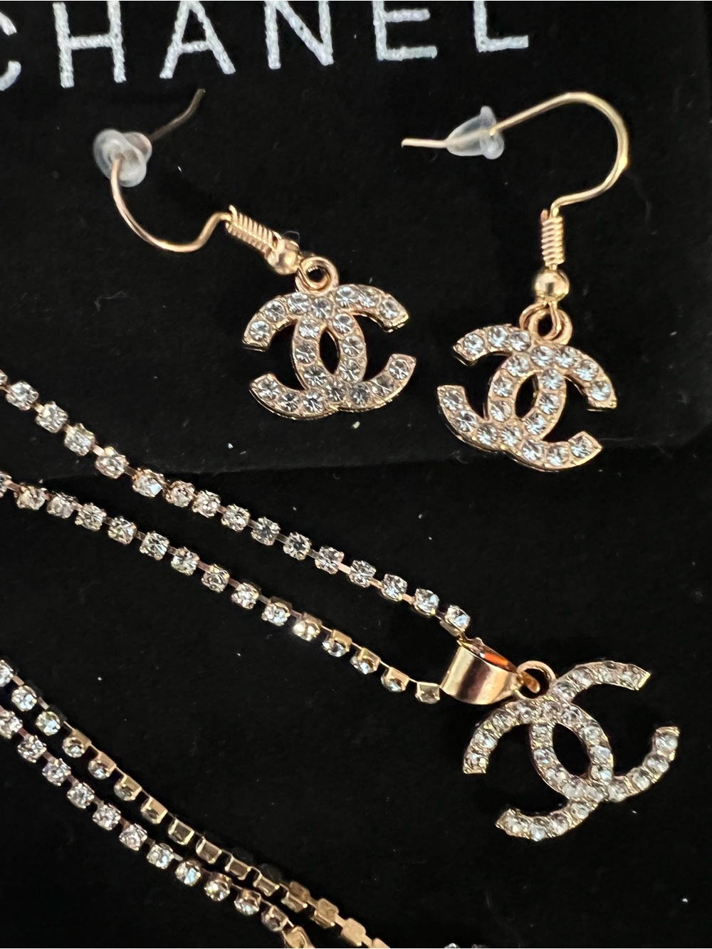 CHANEL Gold and Clear Crystal CC Pendant Necklace with Dangle Earrings - Picture 10 of 12